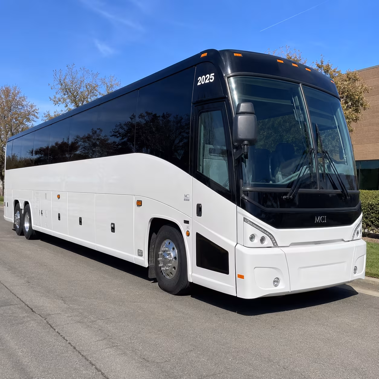 charter buses to the max and meridian s top cultural venues