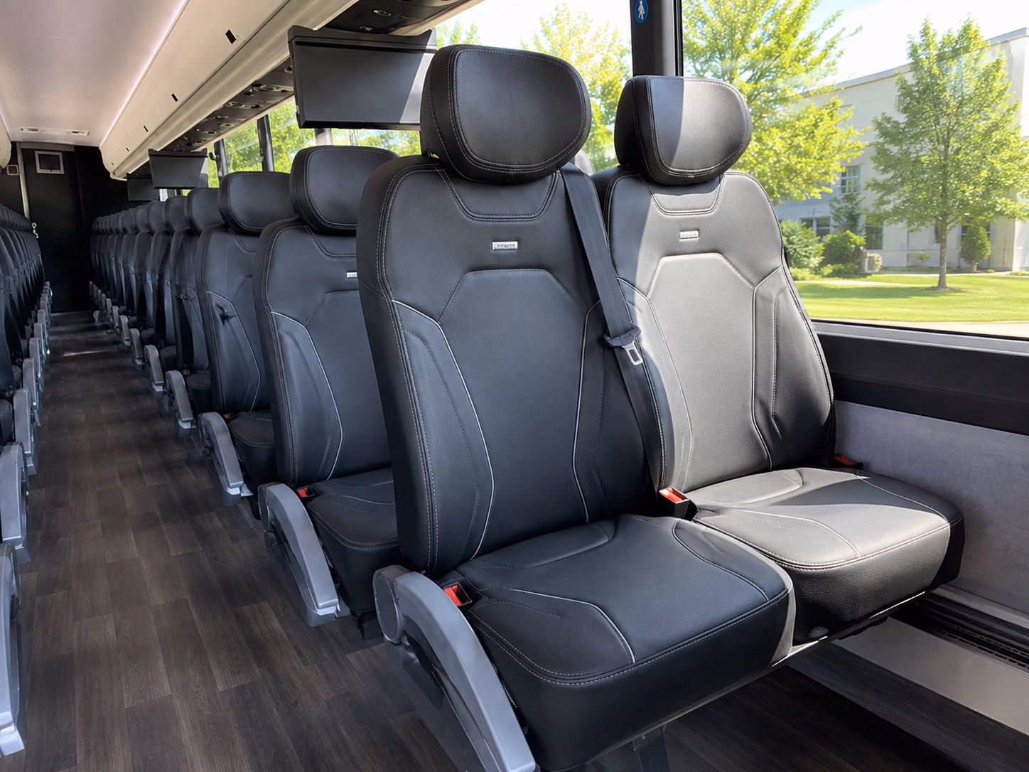 sec saturdays made easy charter buses to davis wade stadium and bryant denny stadium