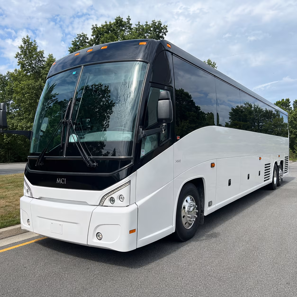 summer concert series and outdoor event transportation at peavey amphitheater